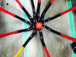 Hockeyschläger bilden einen Kreis